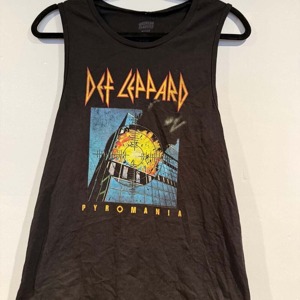 Def Leppard Pyromania Faded Black Women's Muscle Tank Top. Size Medium